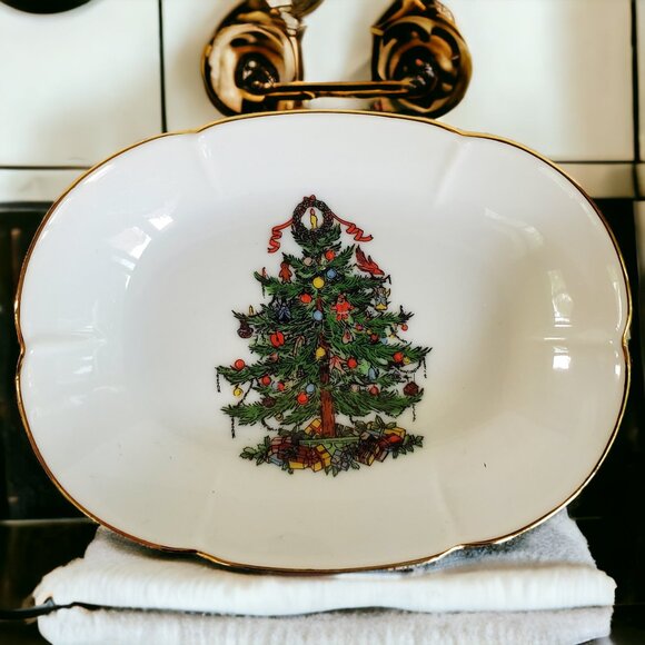 Vintage Christmas Vanity Bathroom Set Soap Dish Tumbler Glass Porcelain Japan - Picture 7 of 12